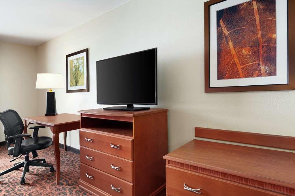 Hampton Inn Houston Stafford Room photo