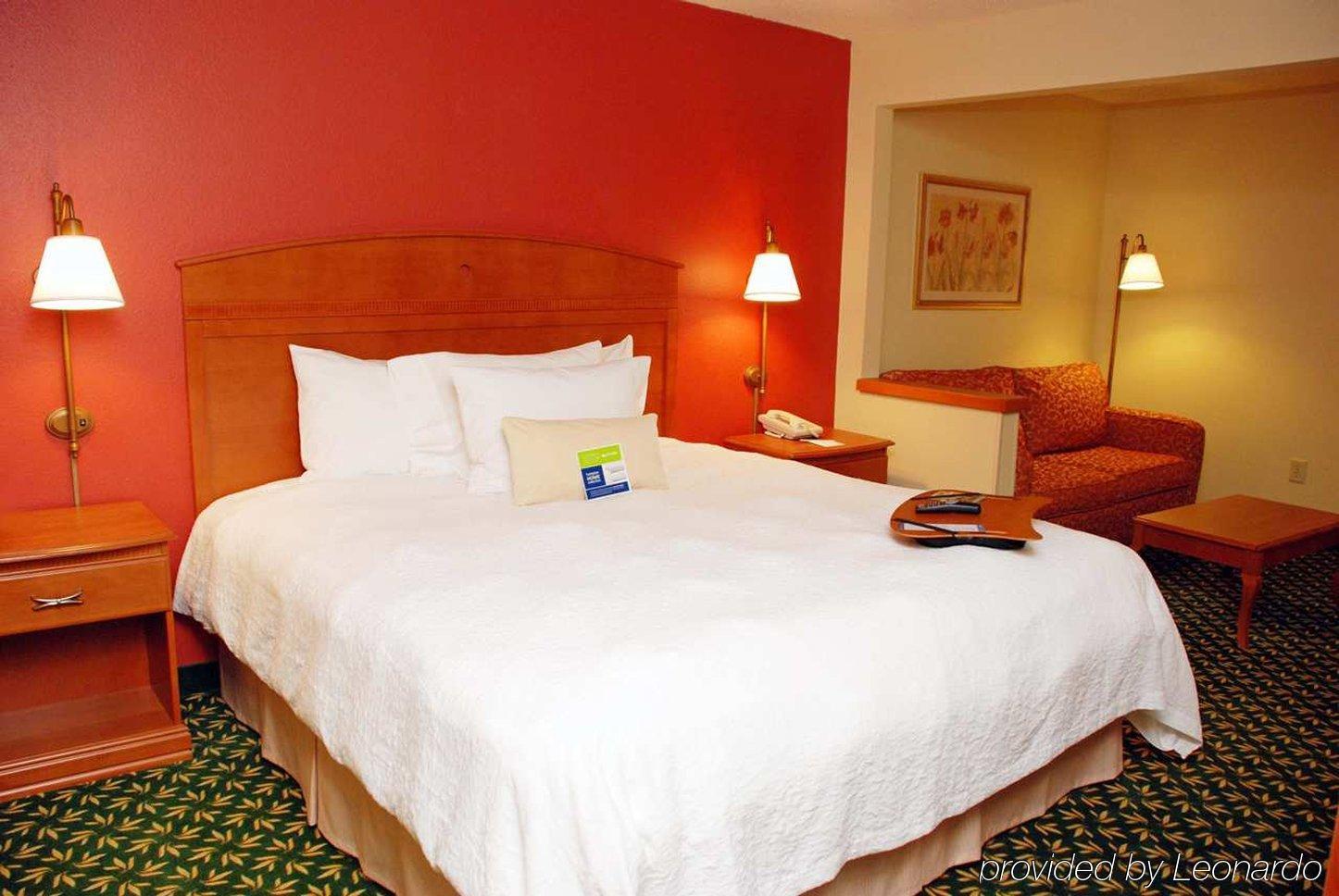 Hampton Inn Houston Stafford Room photo