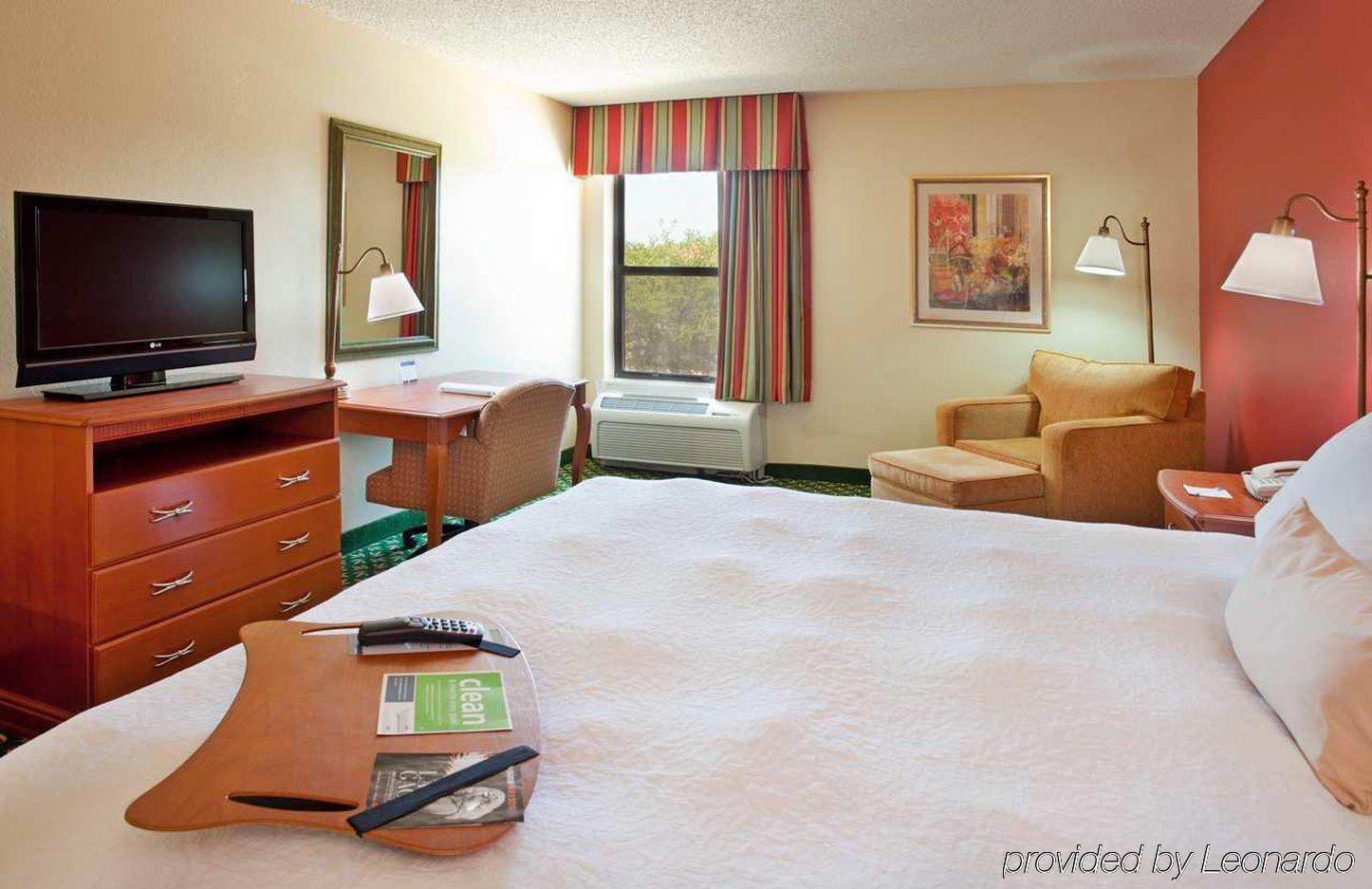 Hampton Inn Houston Stafford Exterior photo
